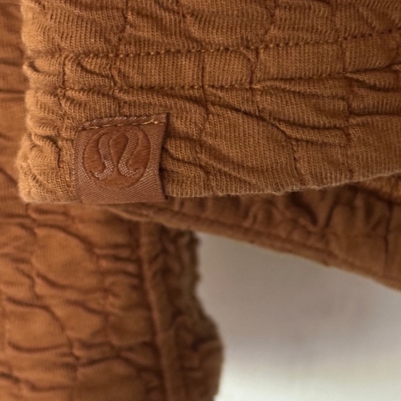 Lululemon Women's Textured Jacket - Picture 6 of 8